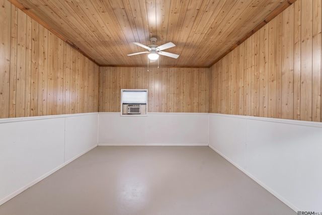 13776 Bayou Terrace Dr, St Amant, LA 70774