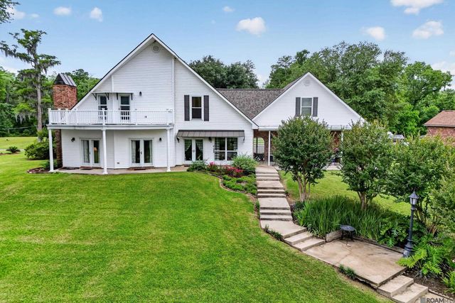 13776 Bayou Terrace Dr, St Amant, LA 70774