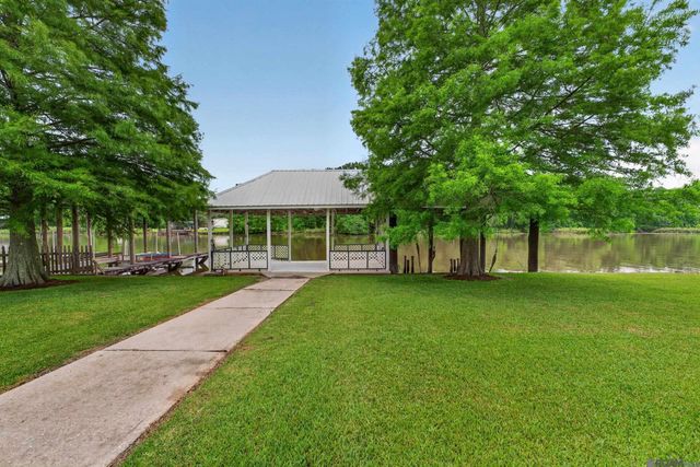 13776 Bayou Terrace Dr, St Amant, LA 70774