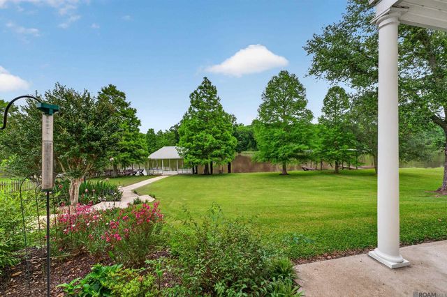 13776 Bayou Terrace Dr, St Amant, LA 70774