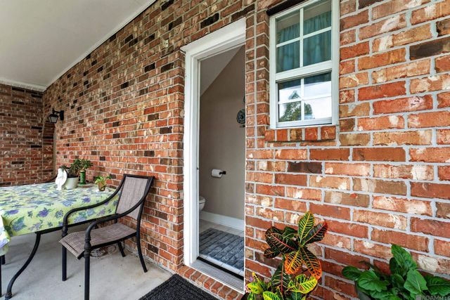 13776 Bayou Terrace Dr, St Amant, LA 70774