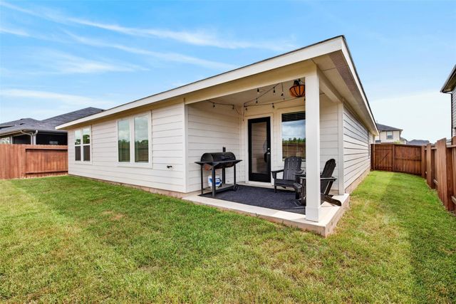 40935 Seasoned Oak Lane, Magnolia, TX 77354