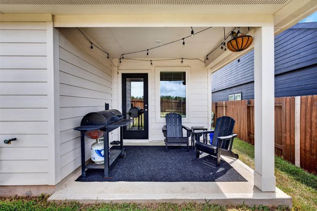 40935 Seasoned Oak Lane, Magnolia, TX 77354