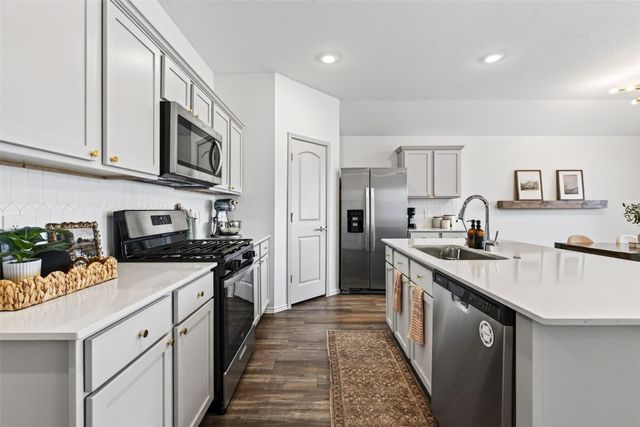 40935 Seasoned Oak Lane, Magnolia, TX 77354