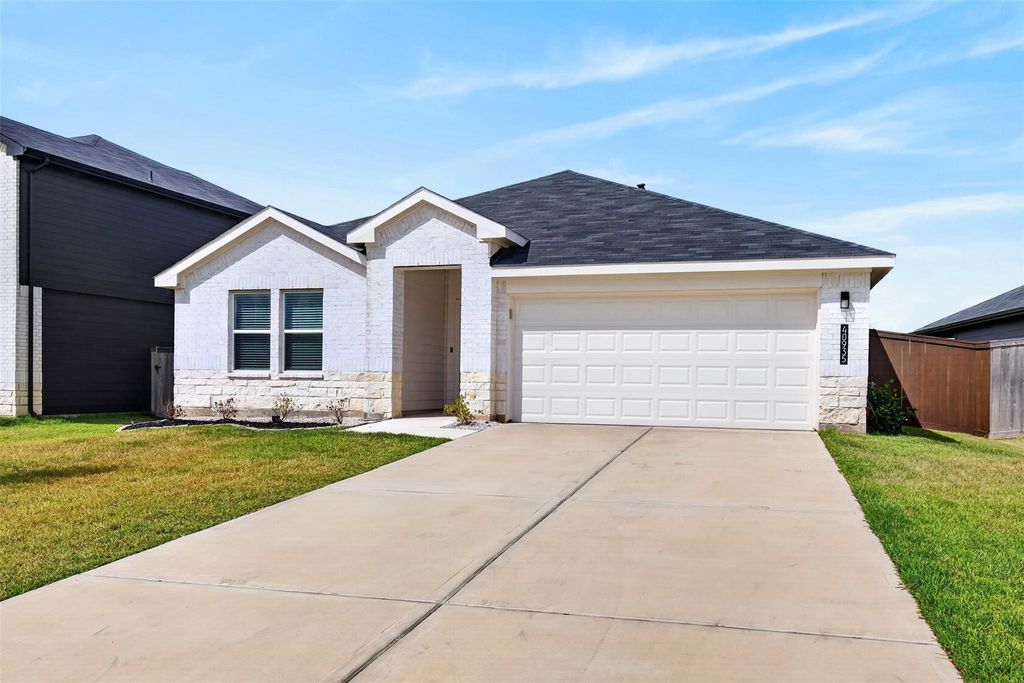 40935 Seasoned Oak Lane, Magnolia, TX 77354