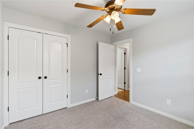 3707 Town Vu Road, Bentonville, AR 72712