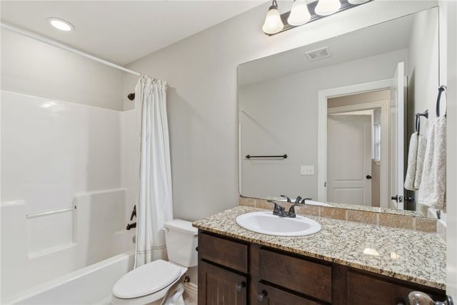 3707 Town Vu Road, Bentonville, AR 72712