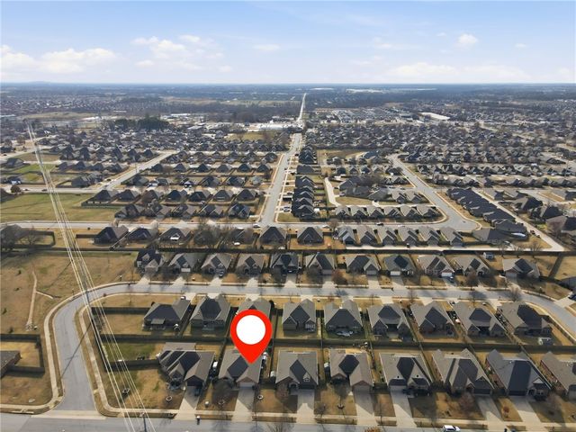 3707 Town Vu Road, Bentonville, AR 72712