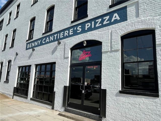 208 23rd St Apt 304, Newport News, VA 23607