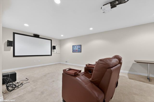 33878 Au Sable Drive, New Baltimore, MI 48047