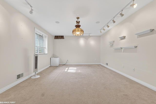 33878 Au Sable Drive, New Baltimore, MI 48047