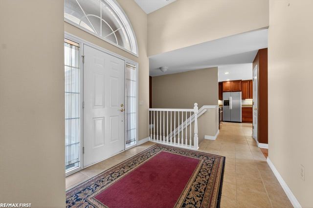 33878 Au Sable Drive, New Baltimore, MI 48047