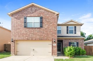 321 Misty Mountain Drive, Fort Worth, TX 76140