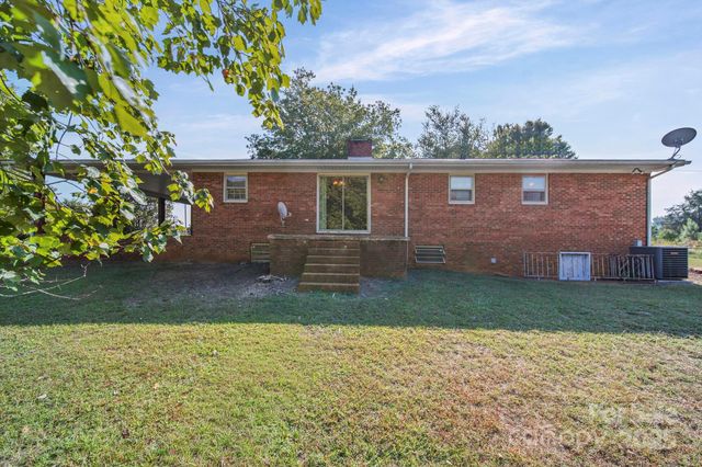 2318 Doul Mountain Road, Asheboro, NC 27205
