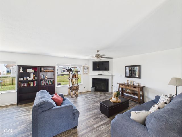 516 Buckthorn Lane, Sheridan, IN 46069