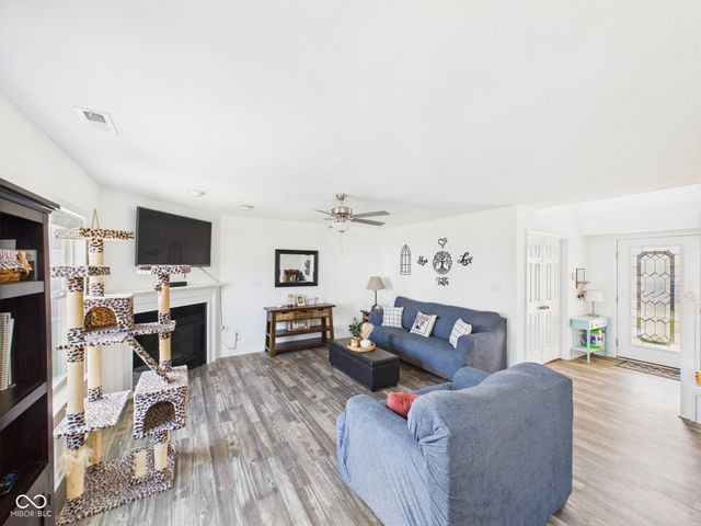 516 Buckthorn Lane, Sheridan, IN 46069