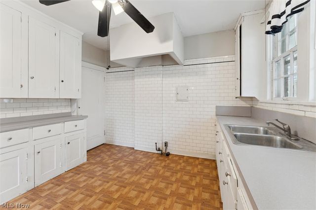 13108 Cedar Road, Cleveland Heights, OH 44118