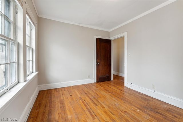13108 Cedar Road, Cleveland Heights, OH 44118