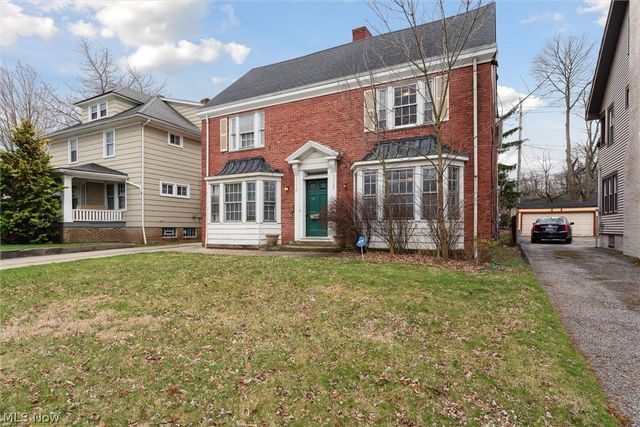 13108 Cedar Road, Cleveland Heights, OH 44118
