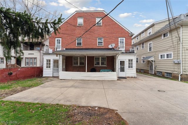 13108 Cedar Road, Cleveland Heights, OH 44118