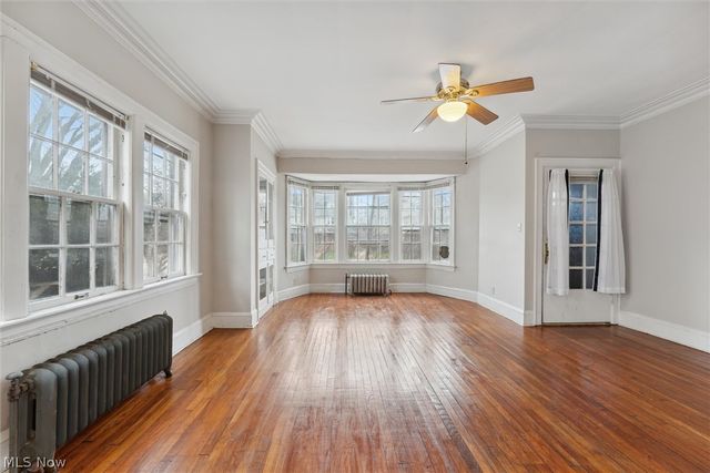 13108 Cedar Road, Cleveland Heights, OH 44118
