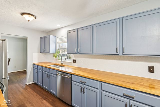 12472 Traverse Place, Fishers, IN 46038