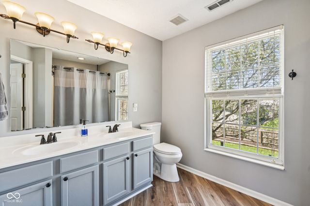 12472 Traverse Place, Fishers, IN 46038