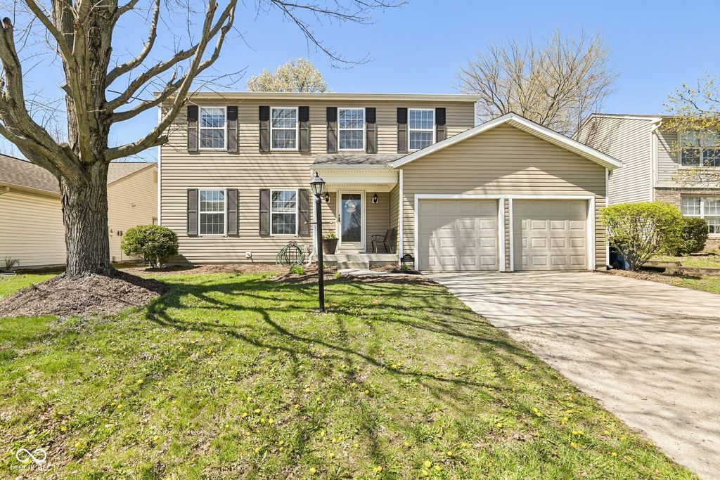 12472 Traverse Place, Fishers, IN 46038