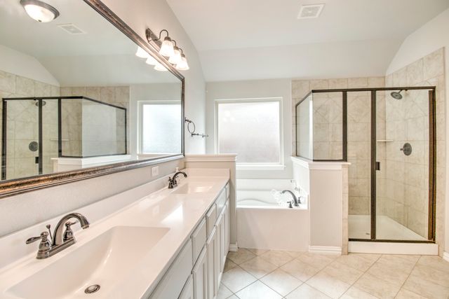 1809 SILVER OAKS, Gainesville, TX 76240