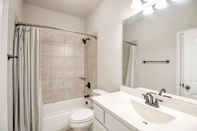 1809 SILVER OAKS, Gainesville, TX 76240