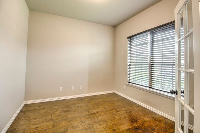 1809 SILVER OAKS, Gainesville, TX 76240