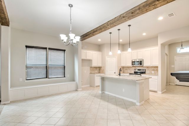1809 SILVER OAKS, Gainesville, TX 76240