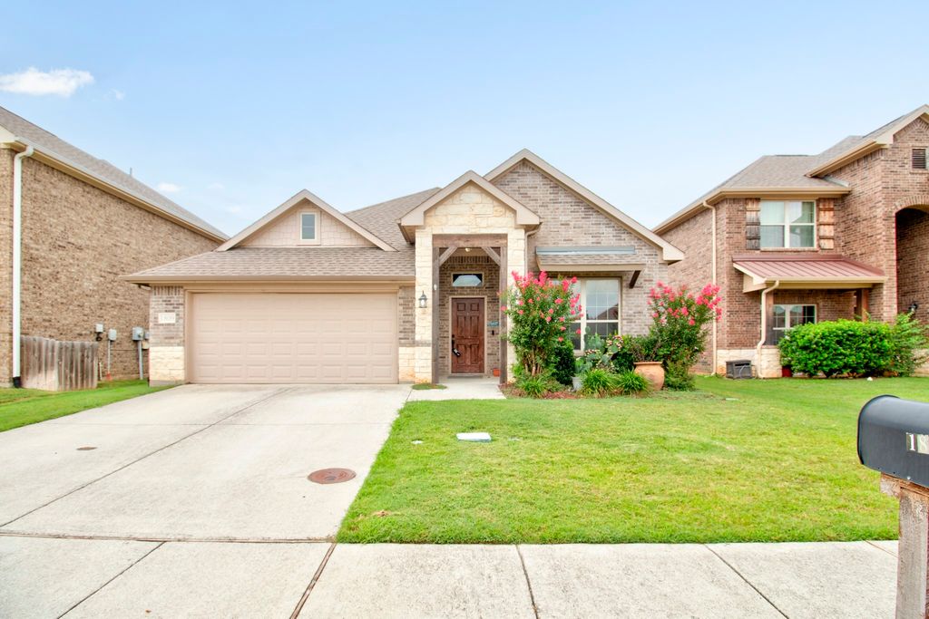 1809 SILVER OAKS, Gainesville, TX 76240