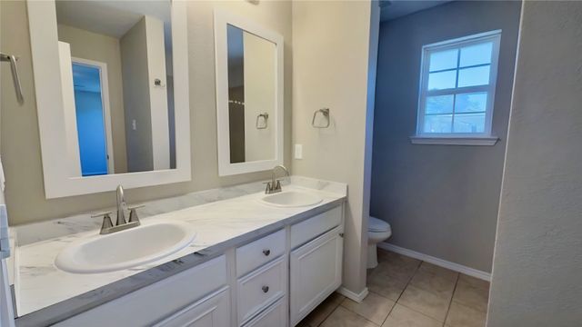 913 Barbara Street, Denton, TX 76209