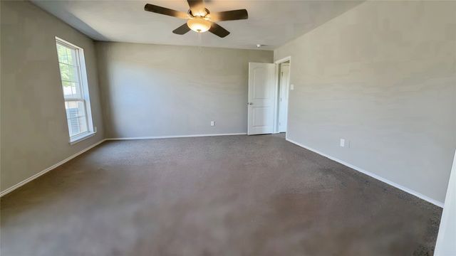 913 Barbara Street, Denton, TX 76209