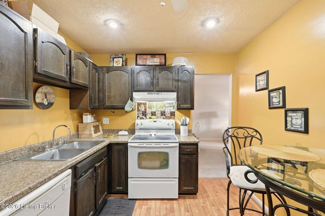 239 El Conquistador Pl, Louisville, KY 40220