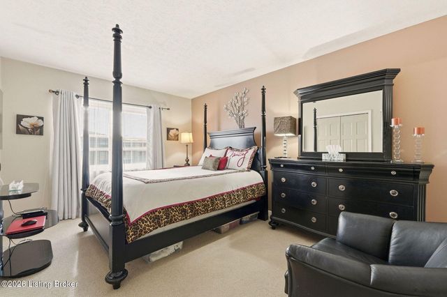 239 El Conquistador Pl, Louisville, KY 40220