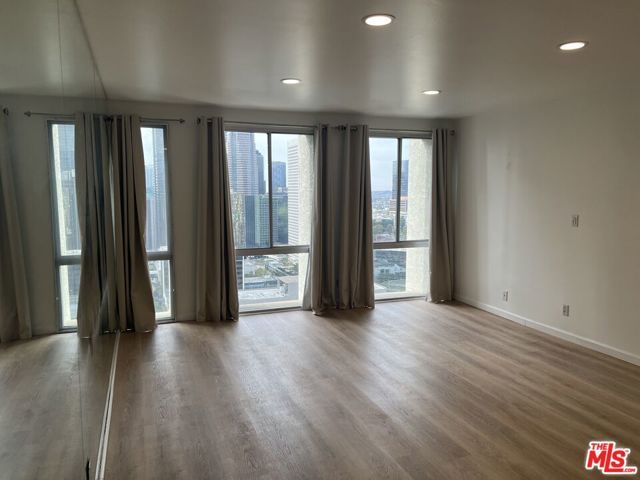800 W 1st Street 2607, Los Angeles, CA 90012