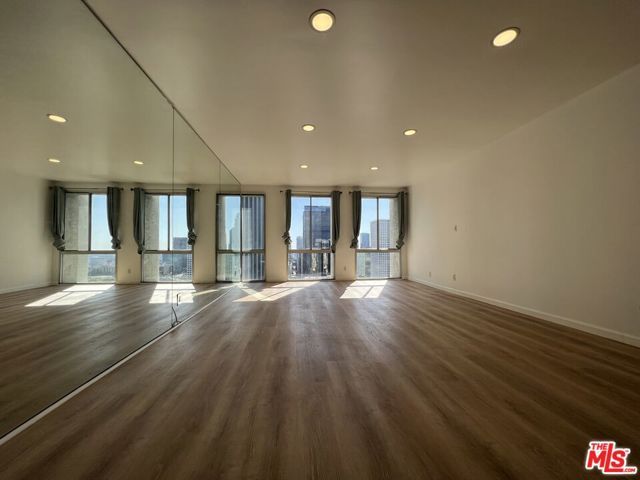 800 W 1st Street 2607, Los Angeles, CA 90012