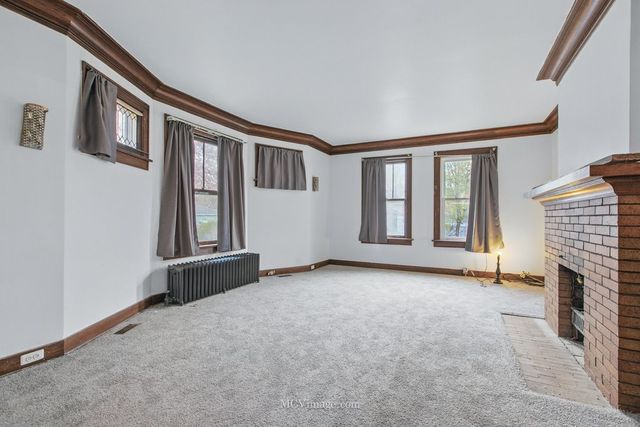 10130 S Lowe Avenue, Chicago, IL 60628
