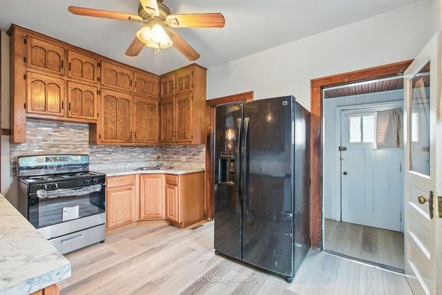 10130 S Lowe Avenue, Chicago, IL 60628