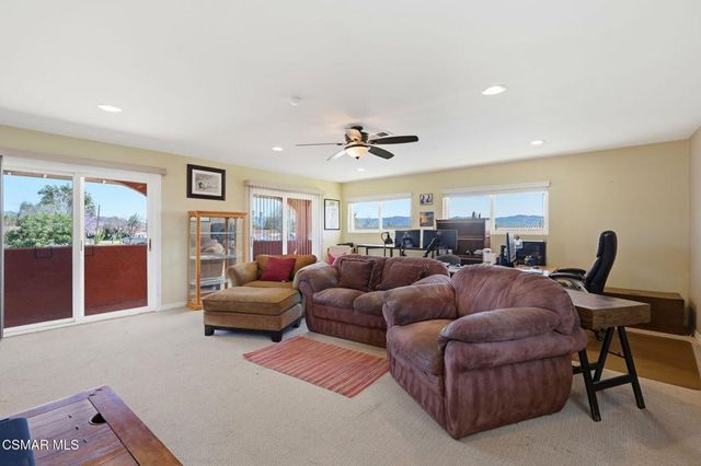 3279 Avenida Simi, Simi Valley, CA 93063