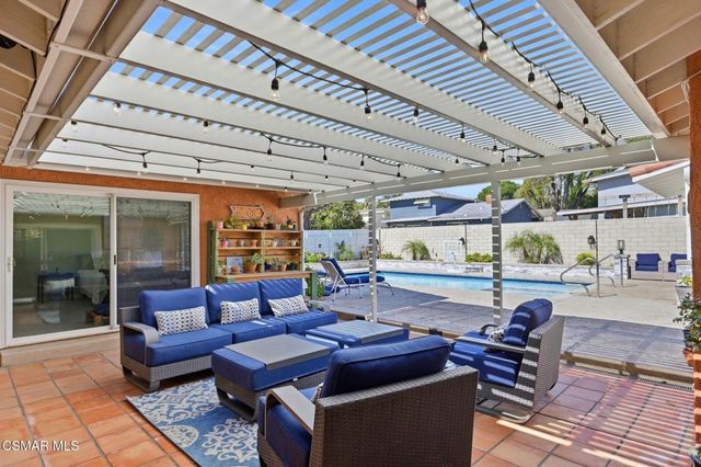 3279 Avenida Simi, Simi Valley, CA 93063