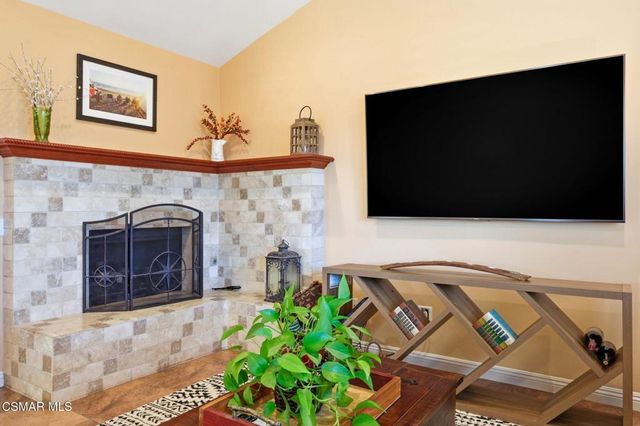 3279 Avenida Simi, Simi Valley, CA 93063