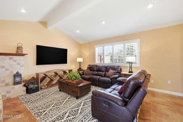 3279 Avenida Simi, Simi Valley, CA 93063