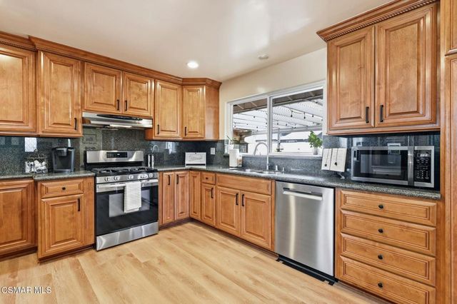 3279 Avenida Simi, Simi Valley, CA 93063