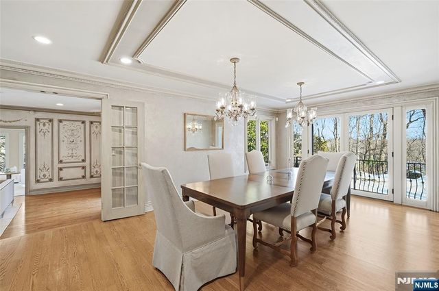 307 Freemans Lane, Franklin Lakes, NJ 07417