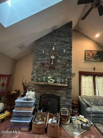 12 Brackwyck Drive, North Greenbush, NY 12144