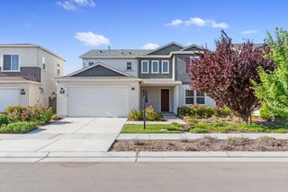 1674 Locksley Dr, Lathrop, CA 95330