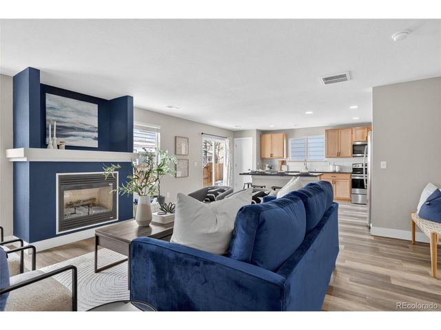 10576 Butte Dr, Longmont, CO 80504